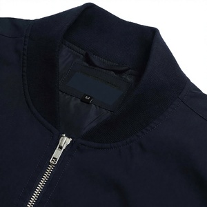 Chaqueta Bomber Azul Marino para Hombre, Cierre de Cremallera, Estilo Casual, Corte Regular, Material de Poliéster, Ropa de Invierno - Product Image 4