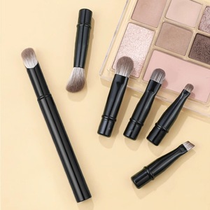 Juego <span class=keywords><strong>de</strong></span> 6 brochas <span class=keywords><strong>de</strong></span> <span class=keywords><strong>maquillaje</strong></span> mini intercambiables, portátiles, para viaje, para difuminar sombras <span class=keywords><strong>de</strong></span> ojos y corrector, con estuche. - Product Image 3