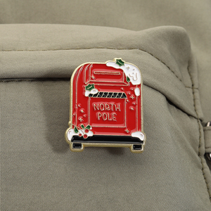 Karlı Posta Kutusu Emaye Pimleri Sevimli Karikatür Kuzey Kutbu Kış Tatili Broş Yaka Rozeti Noel Takı Toptan Satış - Product Image 3