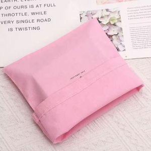 ถุงผ้าฝ้ายมัสลินปักโลโก้ตามสั่ง พร้อมเชือกผูก สำหรับใส่ของขวัญ - Product Image 6