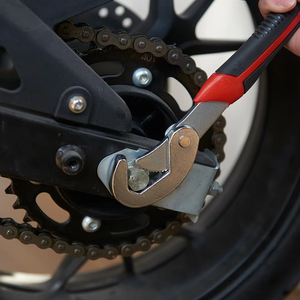 Jeu de clés à molette réglables en acier au carbone auto-ajustables avec finition chromée Outil de bricolage métrique universel OEM personnalisable - Product Image 5