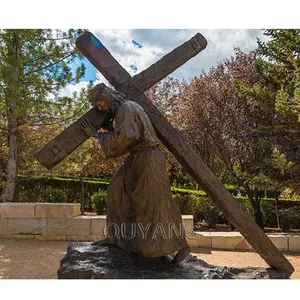 QUYANG özel açık Metal katolik dini mesih bakır heykel bronz yaşam boyutu İsa çapraz heykeli kilise için
