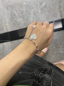 สร้อยข้อมือแฟชั่นดีไซน์เกาหลีแบบโซ่เส้นเล็กชุบไวท์โกลด์เงินแท้ 925 ประดับคริสตัล รุ่นล่าสุดปี 2026 สำหรับผู้หญิง ของขวัญเครื่องประดับ - Product Image 3