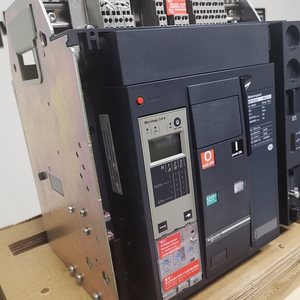 Disjoncteur de tiroir MT08-40 1140VAC 800/1000/1250/1600/2000/2500/3200/4000A 50KA 3P/4P 100% Neuf Disjoncteur Sch-neider - Product Image 3