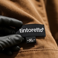Étiquettes de vêtement tissées à logo 3D haute densité personnalisées Rouleau de caoutchouc en fer satiné pour l'entretien du cou