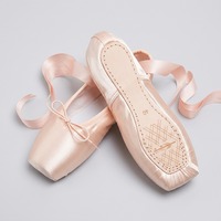 Chaussons de danse classique professionnels en satin BX06 avec lanières croisées pour enfants – Idéaux pour la pratique, les spectacles, les examens et les compétitions