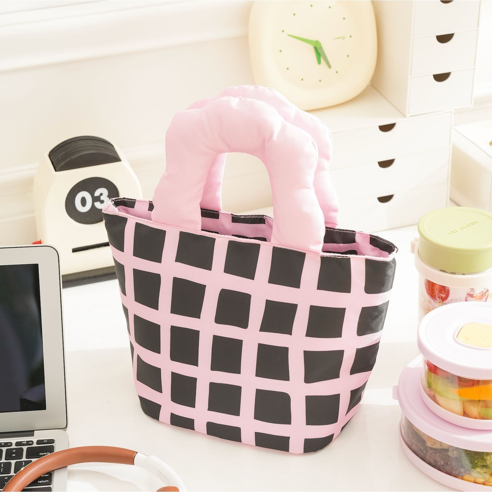 Insulated lunchbox bag [Black and pink stripes]
