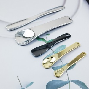 Spatule de luxe personnalisée en alliage de zinc pour crème contour des yeux, logo gravé au laser, spatule métallique réutilisable pour masque facial, outils de beauté pour soins de la peau, vente en gros - Product Image 4