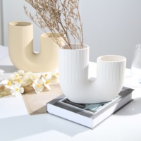 YBH Usine En Gros Vase En Céramique De Style Nordique Sur Mesure Conçu pour La Décoration De La Maison & De Jardin pour Les Mariages Festivals Plancher Utilisation De Bureau