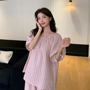 เสื้อผ้าฝ้ายสองชั้นลายทางสีตัดกันสไตล์<span class=keywords><strong>ญี่ปุ่น</strong></span> ระบายอากาศได้ดี ชุดสามชิ้น สำหรับฤดูร้อน ดีไซน์สดใส คอกลม - Product Image 2