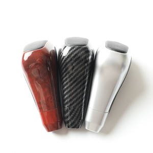 Pommeau de levier de vitesse pour Toyota 4Runner Tundra, ergonomique, en cuir avec garniture en bois et fibre de carbone, finition noir mat - Product Image 2