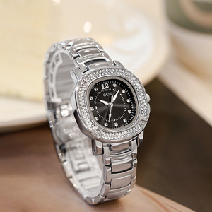 Reloj Cuadrado Plateado para Mujer con Bisel de Cristal, Brazalete de Acero Inoxidable, Elegante Reloj de Pulsera de Cuarzo - Product Image 3