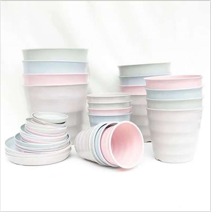 Seau à fleurs en plastique coloré et polyvalent pour une utilisation en intérieur et en extérieur Petit pot <span class=keywords><strong>de</strong></span> jardin pour l'entretien des fleurs et des plantes - Product Image 2