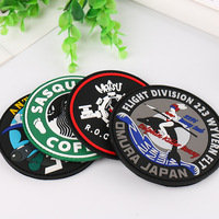 Patchs en PVC et caoutchouc de silicone écologiques avec logo 3D en relief personnalisés en gros pour étiquettes de vêtements et sacs d'école