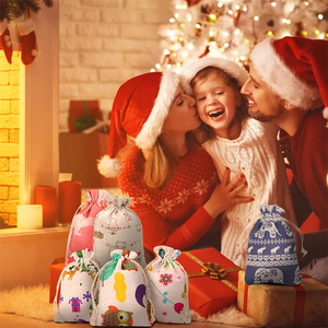 Sacs suspendus en tissu de compte à rebours de Noël de 24 jours avec numéros d'autocollants de fête - Product Image 2