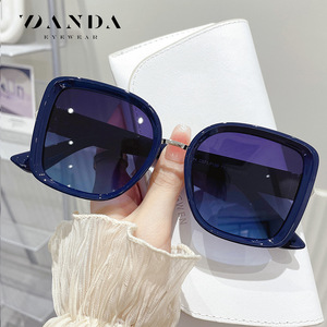 Vanda Women's Polarized Sunglasses TJ714 UV400 <b>Large</b> <b>Frame</b> Square Style Sun Protection Fashion Travel Outfits - Product Image 4