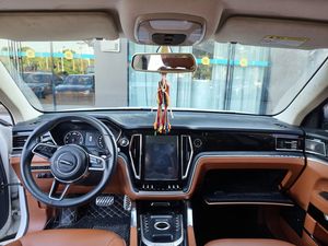 Zotye T700 ปี 2017 เครื่องยนต์ 1.8T เกียร์ 6DCT 5 ที่นั่ง – คุณสมบัติระดับพรีเมียม, หลังคาพาโนรามา, รถ SUV มือสองจากจีนราคาประหยัดสำหรับผู้ซื้อทั่วโลก - Product Image 6
