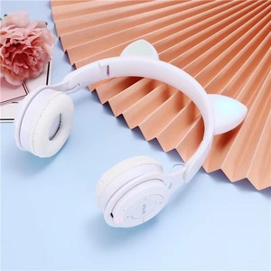 <span class=keywords><strong>Headset</strong></span> Musik Murah Y08M Over Ear dengan Mikrofon, Dukungan Kartu Memori, Headphone Nirkabel Warna-warni Model Telinga Kucing Bercahaya untuk Anak-anak - Product Image 5