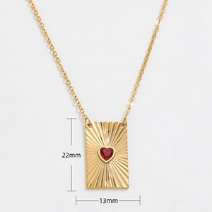 JLN0222 Joolim <span class=keywords><strong>Collana</strong></span> <span class=keywords><strong>con</strong></span> Ciondolo in Acciaio Inossidabile Placcato Oro 18K PVD, Impermeabile, Delicato Cuore di <span class=keywords><strong>Rubino</strong></span> <span class=keywords><strong>Rosso</strong></span> <span class=keywords><strong>con</strong></span> Diamanti - Product Image 2