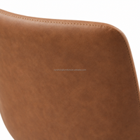Chaise de salle à manger moderne en cuir avec dossier incurvé et pieds en métal noir - Chaise d'appoint ergonomique résistante aux taches pour la maison