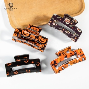 Fornitura all'ingrosso di fabbrica: Fermaglio per capelli divertente <span class=keywords><strong>e</strong></span> originale a forma di <span class=keywords><strong>ragnatela</strong></span>, zucca <span class=keywords><strong>e</strong></span> teschio per Halloween, accessorio per acconciature da donna con logo personalizzato per l'acconciatura a coda di cavallo. - Product Image 3