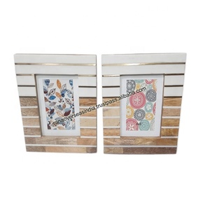 Juego de Dos Marcos de Fotos de Madera Hechos a Mano para Decoración de Paredes, Oficina en Casa y Exhibición en la Sala de Estar de Rana Overseas Inc - Product Image 2