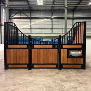 Étable à <span class=keywords><strong>chevaux</strong></span> préfabriquée portable de 10 pieds sur mesure avec toit en acier galvanisé, <span class=keywords><strong>abri</strong></span> extérieur pour bétail - Product Image 4