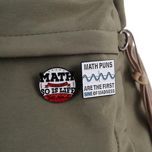 Broches en émail mathématiques créatives Fonction <span class=keywords><strong>Life</strong></span> Girls <span class=keywords><strong>Love</strong></span> Math Formula Metal Badges Punk Costumes Épinglettes Bijoux Accessoires - Product Image 3