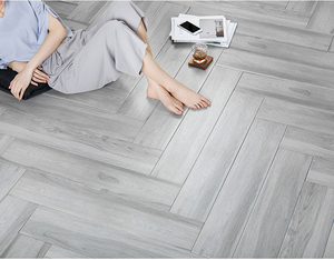 Azulejos Decorativos de Madera para Piso, Color Marrón, Textura de Madera, Azulejos de Pared de 150*900 mm, Azulejos de Porcelana con Aspecto de Madera para Piso - Product Image 2