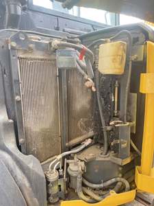 Excavadora de cadenas Komatsu PC55MR japonesa original de segunda mano en oferta, en buen estado, con motor, caja de cambios y bomba para excavación - Product Image 6