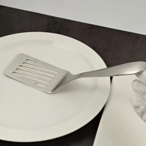 DFSP15 Espátula Ranurada para Cocinar y Freír Carne de Res, Personalizada y en Stock, de Acero Inoxidable SUS304 - Product Image 4