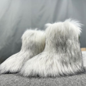 ファクトリーレディースふわふわのフェイクファーブーツ女性ふわふわぬいぐるみ暖かい高級靴女の子毛皮の毛皮のボトルファッション毛皮のスノーブーツ - Product Image 3