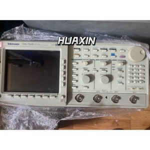Osciloscopio digital de fósforo de cuatro canales Tektronix Tds754D 500mhz 2gs/s - Product Image 3