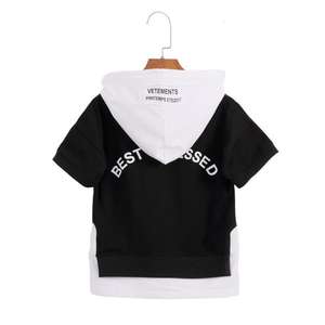 Camiseta Infantil de Dos Colores con Dobladillo Curvo y Capucha, Diseña la Tuya Propia, de Proveedor de Oro - Product Image 5