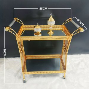 Chariot de service portable en métal à colonnes de cristal, style européen, pour hôtels cinq étoiles, avec plateau en verre à trois niveaux, doré, motif papillon, pour mariages - Product Image 5