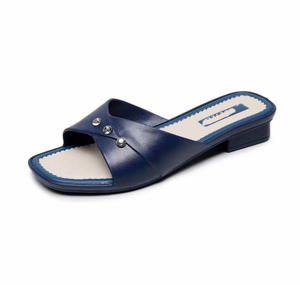 Pantuflas de Invierno para Hombre y Mujer, Ajuste Universal, Antideslizantes, Suaves y Cálidas, Calzado para el Hogar - Product Image 2