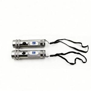 ของขวัญส่งเสริมการขาย ไฟฉาย LED อลูมิเนียมรุ่นใหม่ล่าสุดสำหรับใช้งานกลางแจ้ง พร้อมโลโก้เลเซอร์แบบกำหนดเอง - Product Image 1