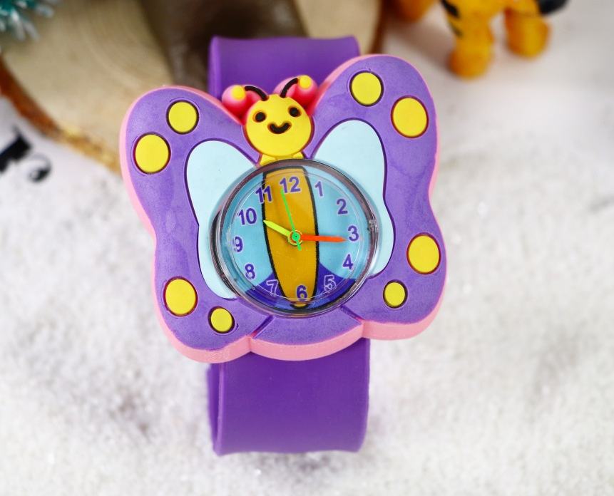 Fashion Kid Children Child Panda Bee Fish Animal Cartoon Figure Clap Watch Cute Boys Girls Student Magnet Para Para Watch