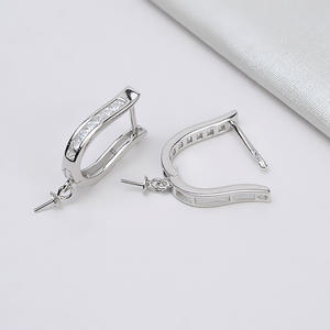 ต่างหูเงินแท้ S925 แบบ DIY ตกแต่งเองได้ ดีไซน์ทันสมัย พร้อมไข่มุก รุ่น 15798 ผลิตที่เวนชี ประเทศจีน เครื่องประดับสำหรับผู้หญิง - Product Image 3