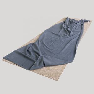 Toalla <span class=keywords><strong>Manduka</strong></span> absorbente antideslizante para Yoga gimnasio Pilates y Fitness al aire libre secado rápido 72 pulgadas Toalla de Yoga caliente - Product Image 5