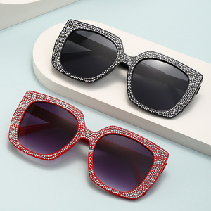 แว่นกันแดดซันเวย์ 2023 แฟชั่นประดับเพชรเทียมสำหรับผู้หญิง ผู้ผลิตแว่นกันแดดเพชรปลอม แว่นกันแดดผู้หญิง - Product Image 2
