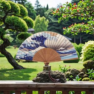 Abanico Japonés de Bambú de Lujo de 33 cm, Tallado con el Diseño de la Gran Ola de Kanagawa, en Caja, Estilo Ecológico para Manualidades y Recuerdos - Product Image 5