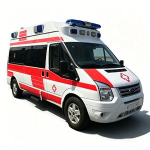 Ambulance compacte F0RD pour le transport de patients dans les communes rurales, service de premiers secours médicaux - Product Image 1