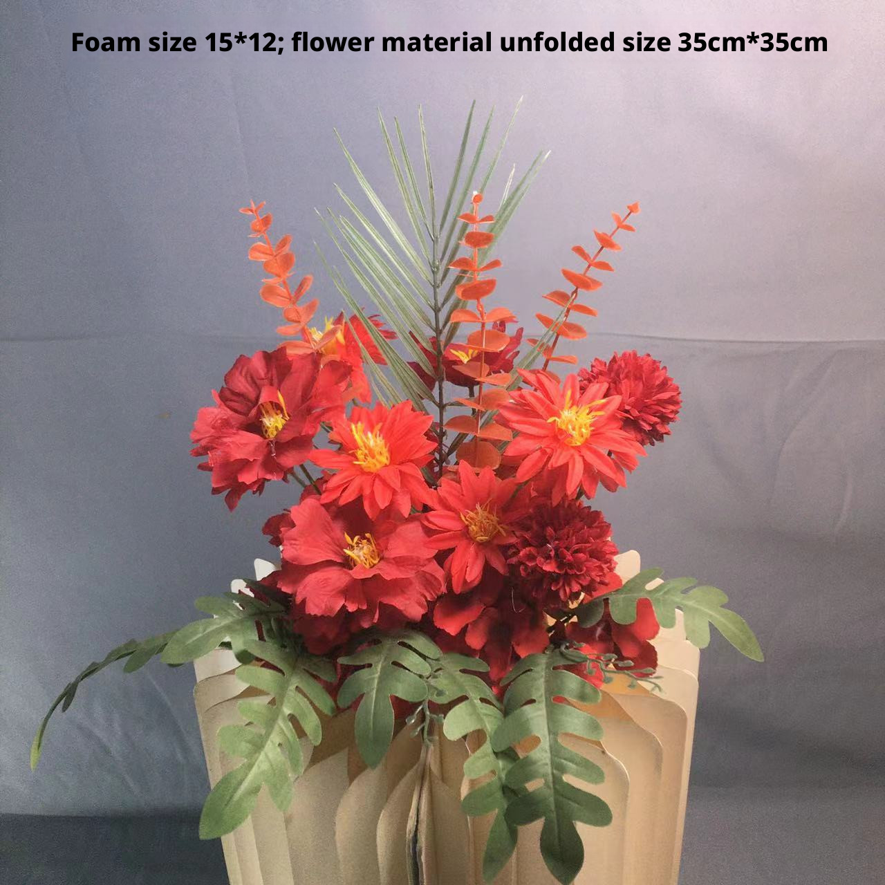 2# Fleur en pot rouge et verte