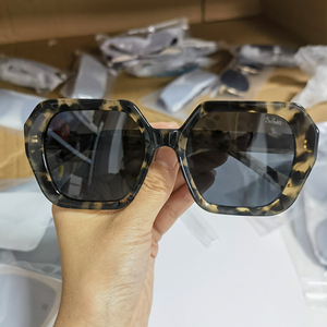 Liquidación <span class=keywords><strong>de</strong></span> Existencias, <span class=keywords><strong>Gafas</strong></span> <span class=keywords><strong>de</strong></span> <span class=keywords><strong>Sol</strong></span> <span class=keywords><strong>de</strong></span> Acetato <span class=keywords><strong>Baratas</strong></span>, Montura Unisex, <span class=keywords><strong>Gafas</strong></span> <span class=keywords><strong>de</strong></span> <span class=keywords><strong>Sol</strong></span> <span class=keywords><strong>Polarizadas</strong></span> <span class=keywords><strong>de</strong></span> Acetato, Monturas con Protección UV - Product Image 3