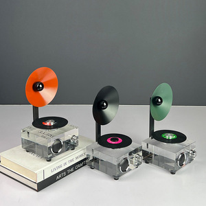 Statuetta Trasparente a Forma di Giradischi in Stile Nordico, Minimalista, Arancione, Verde, Nero, Decorazione da Tavolo per Ufficio e Casa - Product Image 1