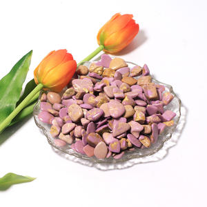 للبيع بالجملة رقائق الميكا الطبيعية والأرجوانية للشفاء وأحجار Lepidolite تعثر لتزيين فنغشوي - Product Image 1