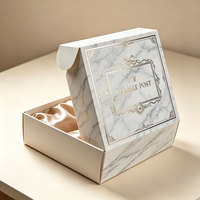 Boîte d'expédition en carton ondulé personnalisable, écologique et recyclable, légère et pliable, pour vêtements et cadeaux