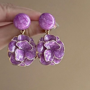 Pendientes de Moda con Diseño de Flor de Magnolia Morada, Estilo Francés, Tridimensionales, Pintados, Lujosos, Retro, Modernos, Elegantes y Atmosféricos - Product Image 4