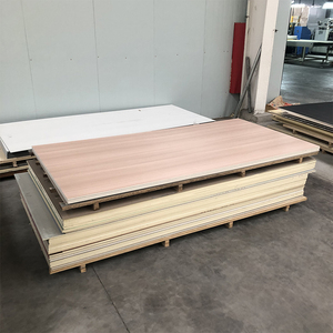 Pannello in Fibra di Bambù Carbonizzato con Impiallacciatura in Legno Burlywood 1220*5*2440mm, Pannello WPC con Venatura del Legno per Pareti e Soffitti Interni - Product Image 5